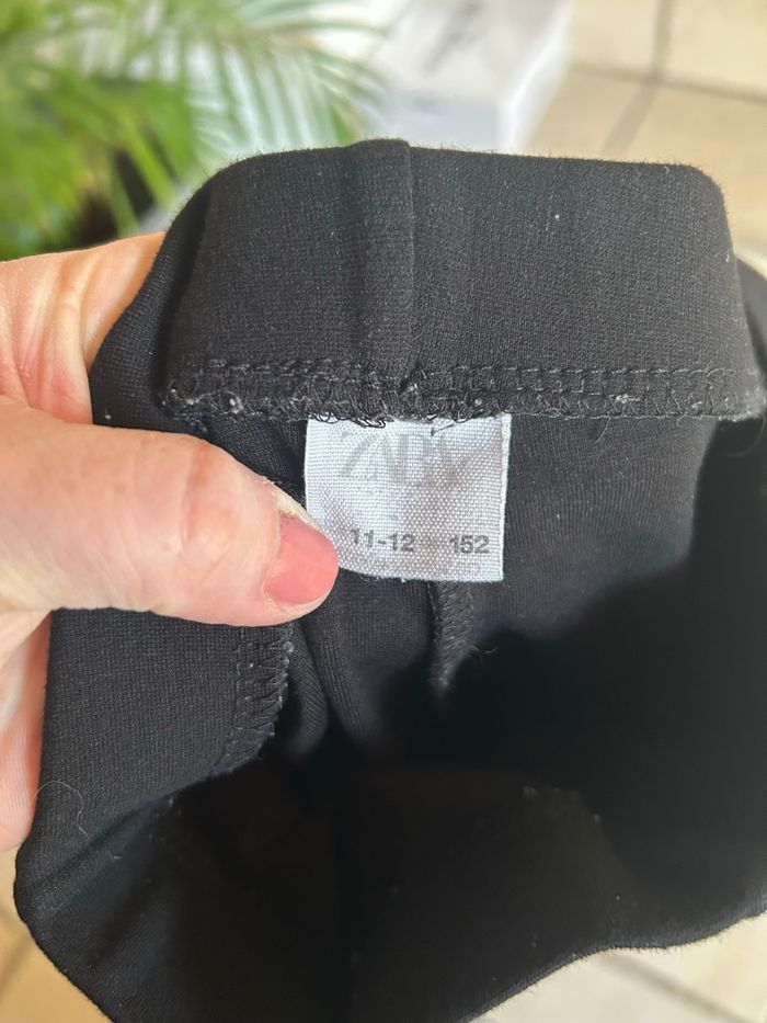 Pantalon noir Zara - taille 11/12 ans - photo numéro 2