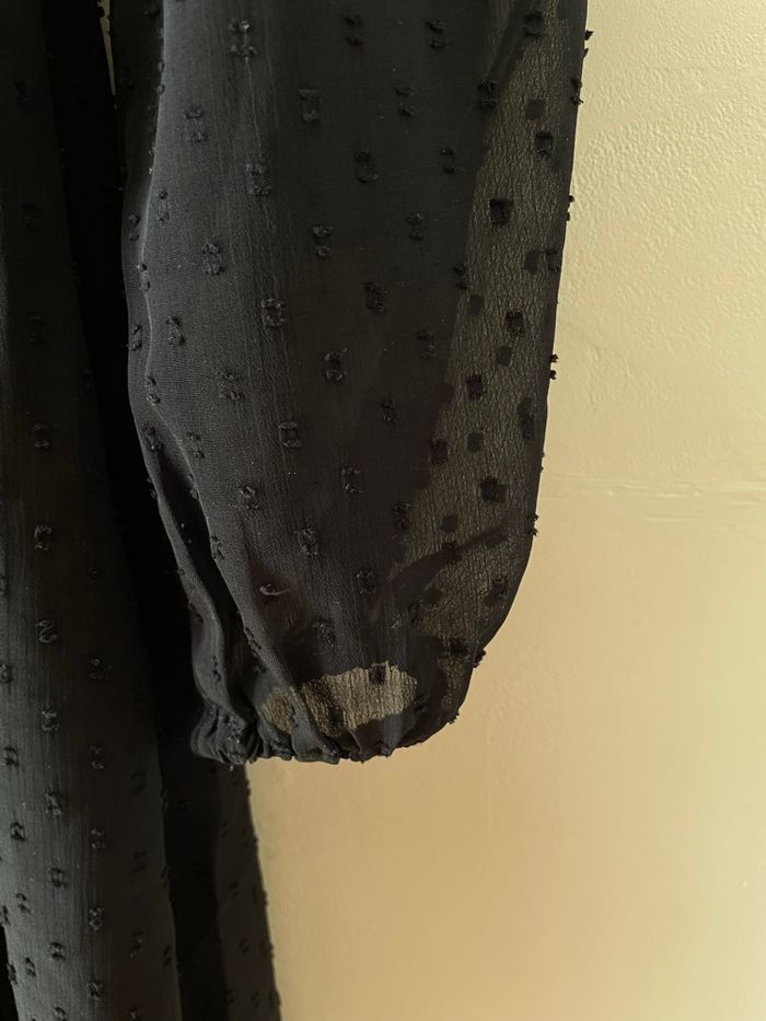 Robe noire - photo numéro 4