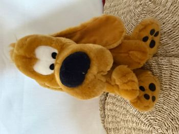 Peluche Bill LASCAR Boule et Bill chien marron assis