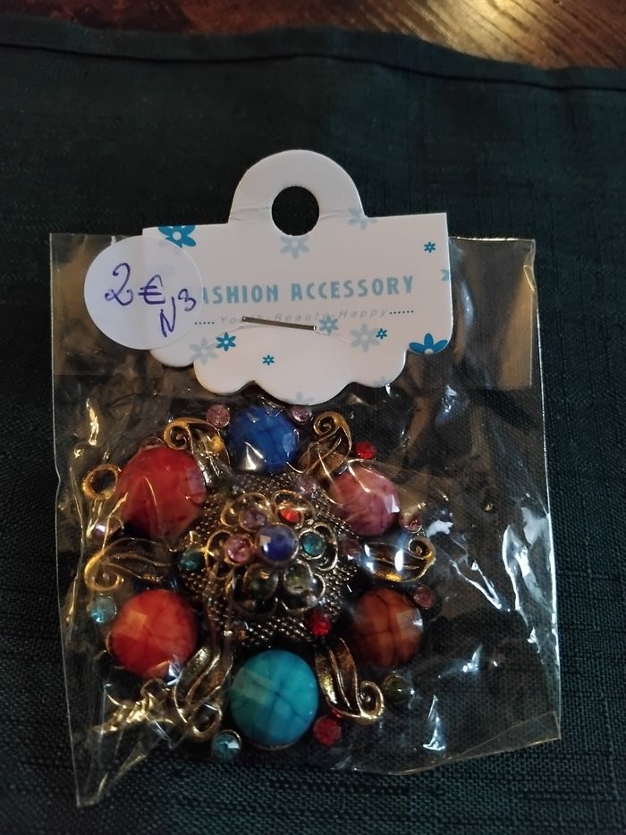 Broche no4 - photo numéro 5