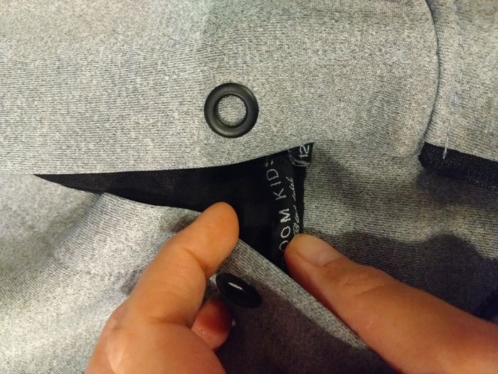 Sweat à capuche Boom Kids gris et noir avec zip – Garçon 12 ans – Très bon état - photo numéro 4