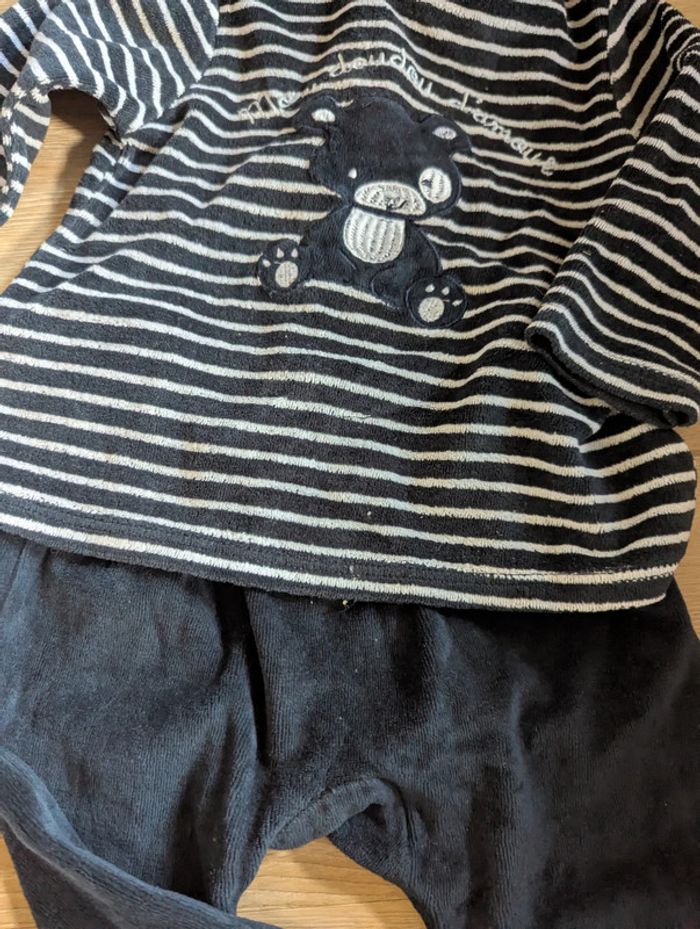 Pyjama velours deux pièces Mes Petits Cailloux 9 mois - photo numéro 2