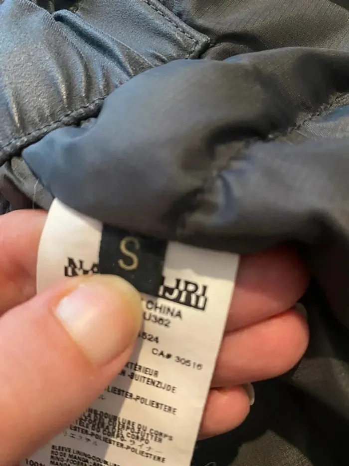 Parka bleu marine taille S Napapijri - photo numéro 8