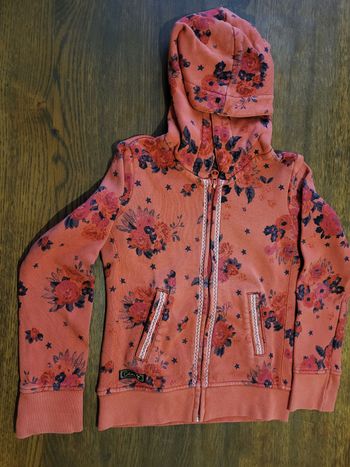 1 sweat à capuche fille 8 ans 