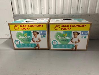 Lot de 2 cartons Pampers harmonies taille 5