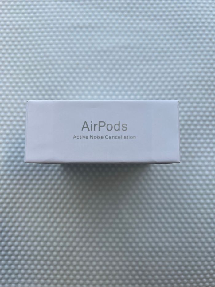 Air pods 4 avec réduction de bruit neuf - photo numéro 3