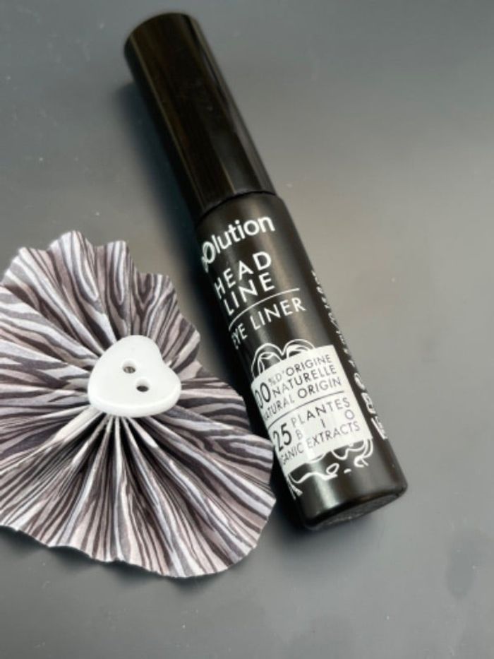 Eye liner noir Solution