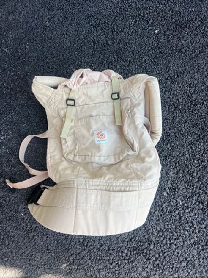 Porte bébé ergobaby