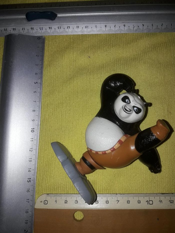 Kung fu panda figurine