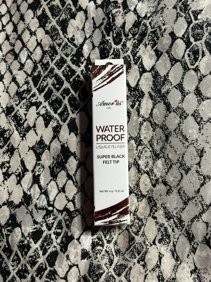 Eyeliner liquide
