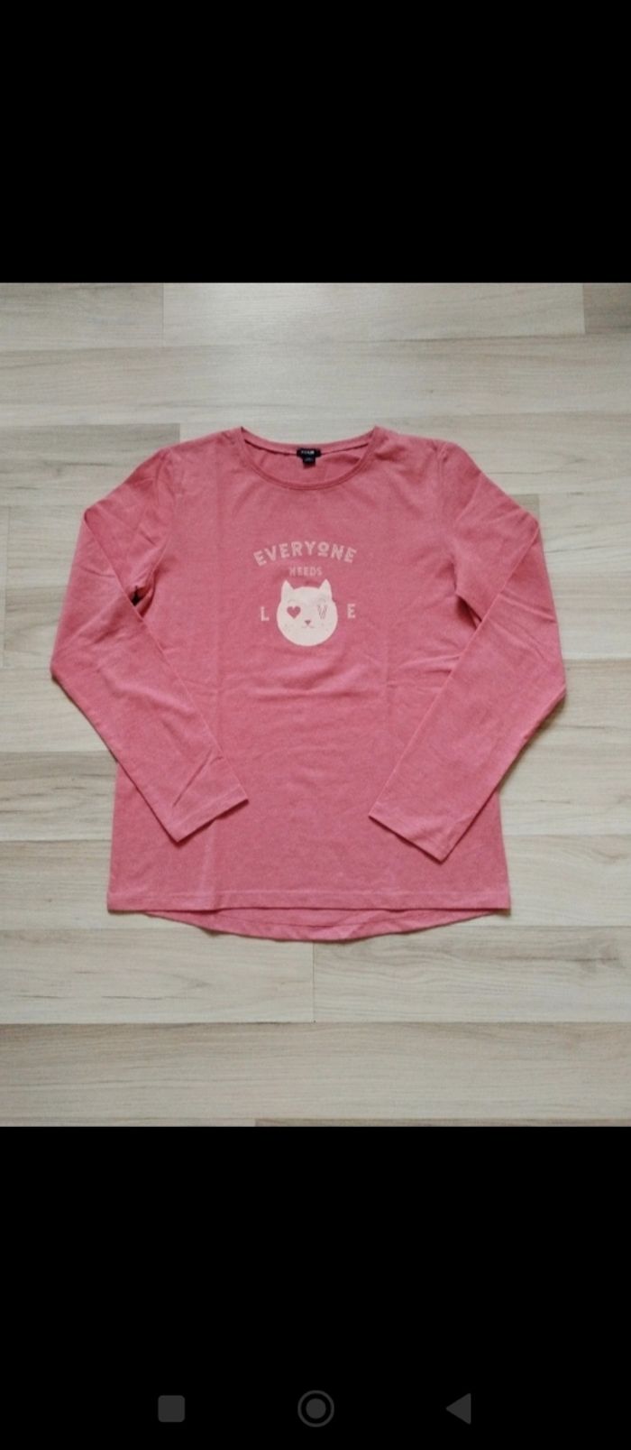 Tee-shirt manches longues couleur framboise