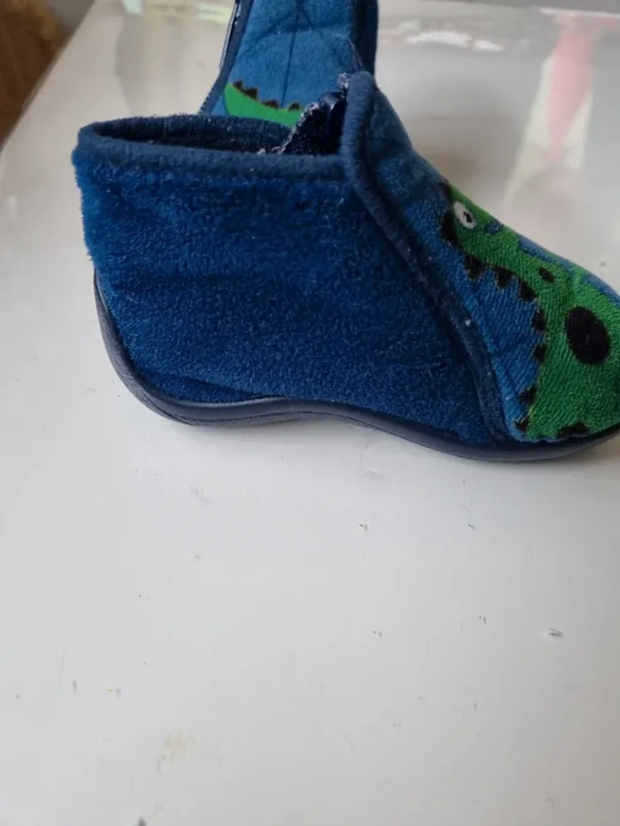 Chaussons dinosaure - photo numéro 2