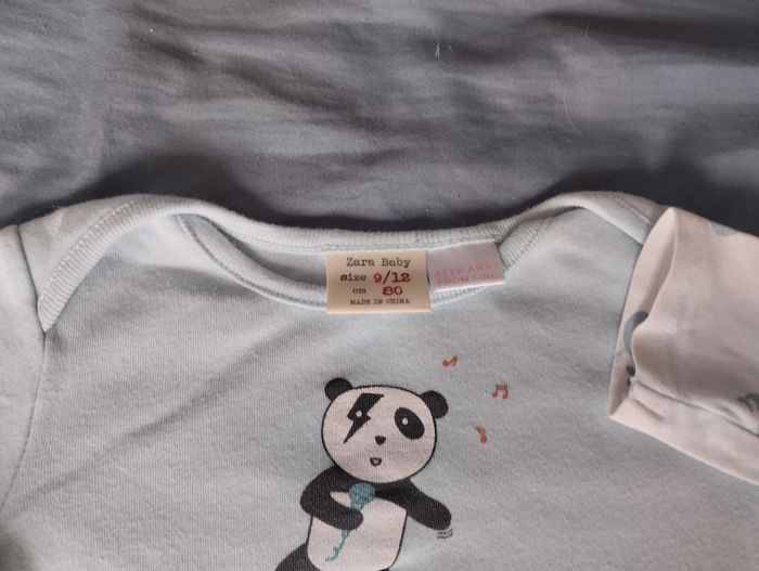 Bodies taille 12 mois - photo numéro 2