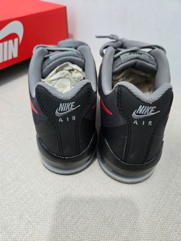 Nike air max invigor print rouge noir Taille 38.5 garçon 292-A48 - photo numéro 6