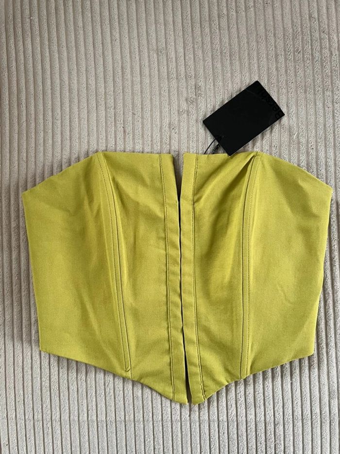 Crop top pomme bershka