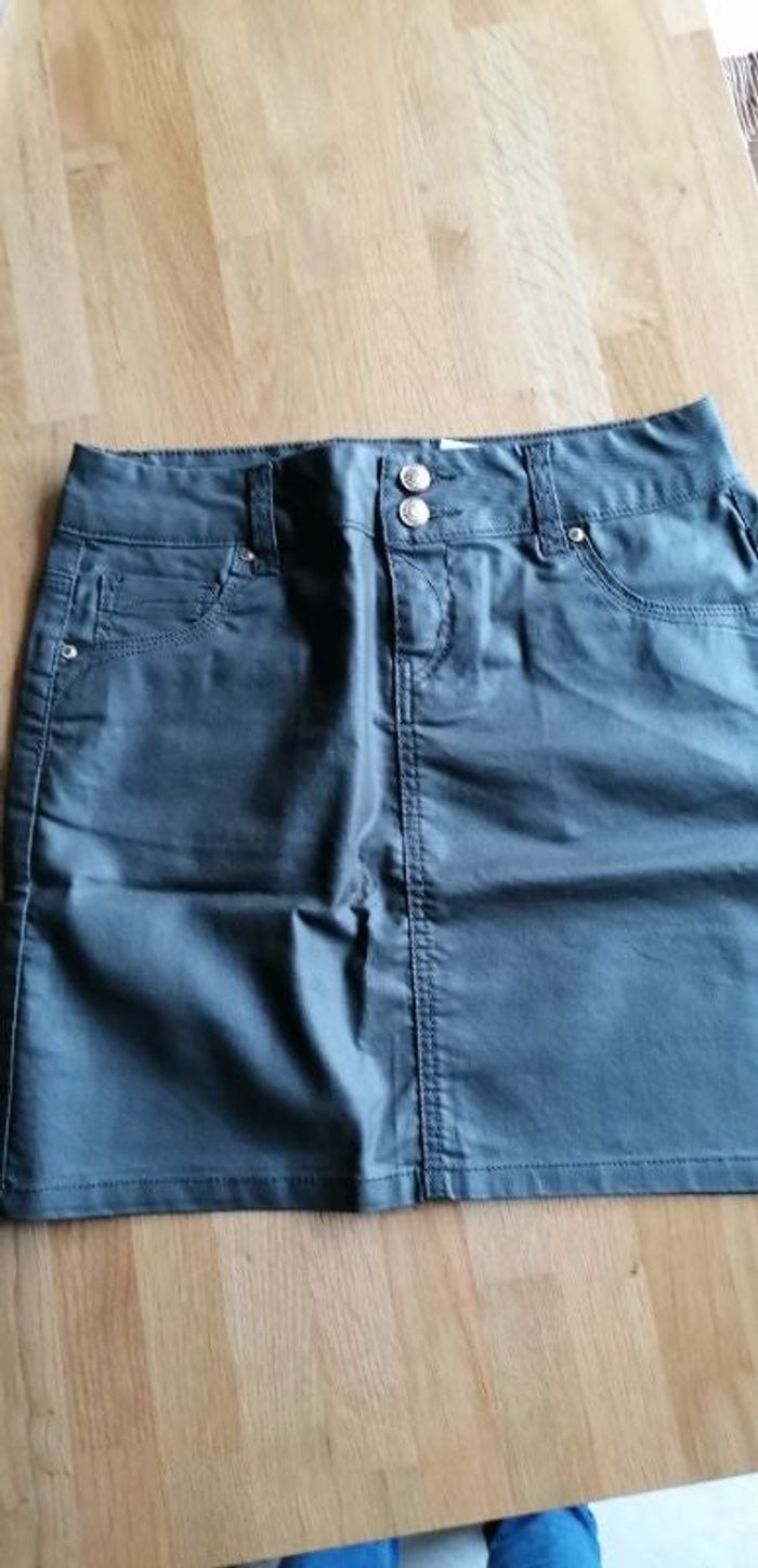 Jupe kaki camaïeu