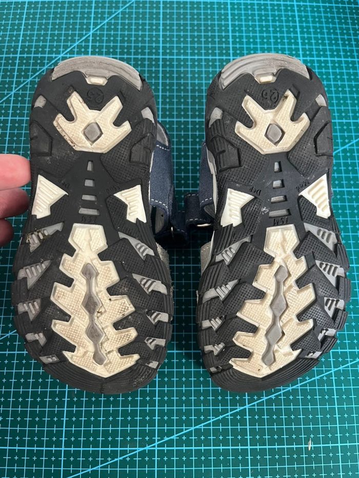 Lot chaussures été 25 - photo numéro 3