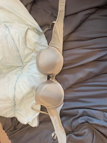 Soutien-gorge kaki élégant - Neuf, jamais porté