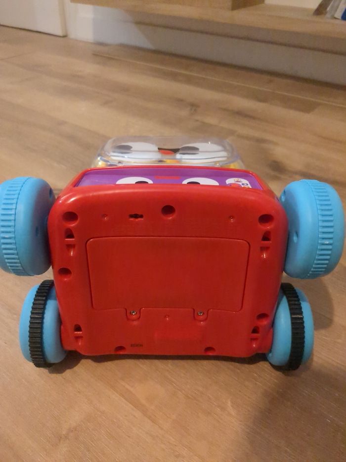 JO le robot de Fisher Price - photo numéro 3
