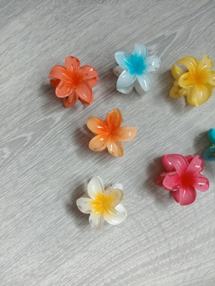 Barrettes à fleurs. - photo numéro 2