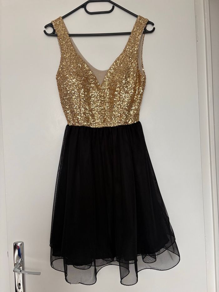 Robe de fête - photo numéro 2