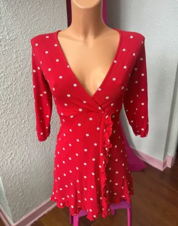 Robe rouge à fleurs blanches Jennyfer XS