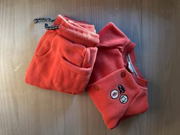 Jogging hiver tape à l’œil