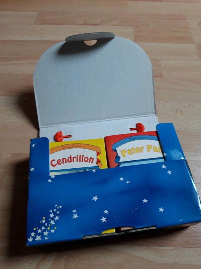 Bibliothèque de livre cartonné à colorier - photo numéro 6