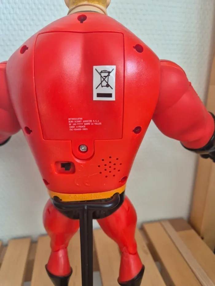 Lots figurines et une peluche indestructible - photo numéro 6