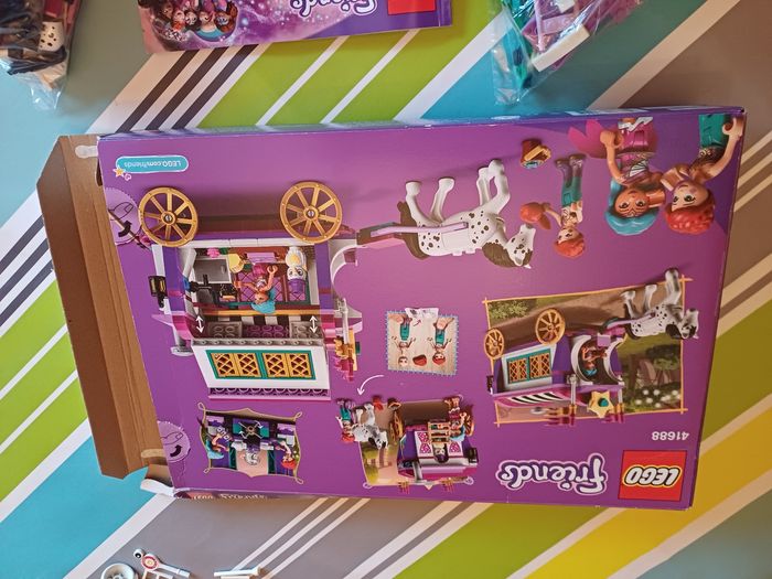 Lego friends 41688 roulotte magique - photo numéro 4