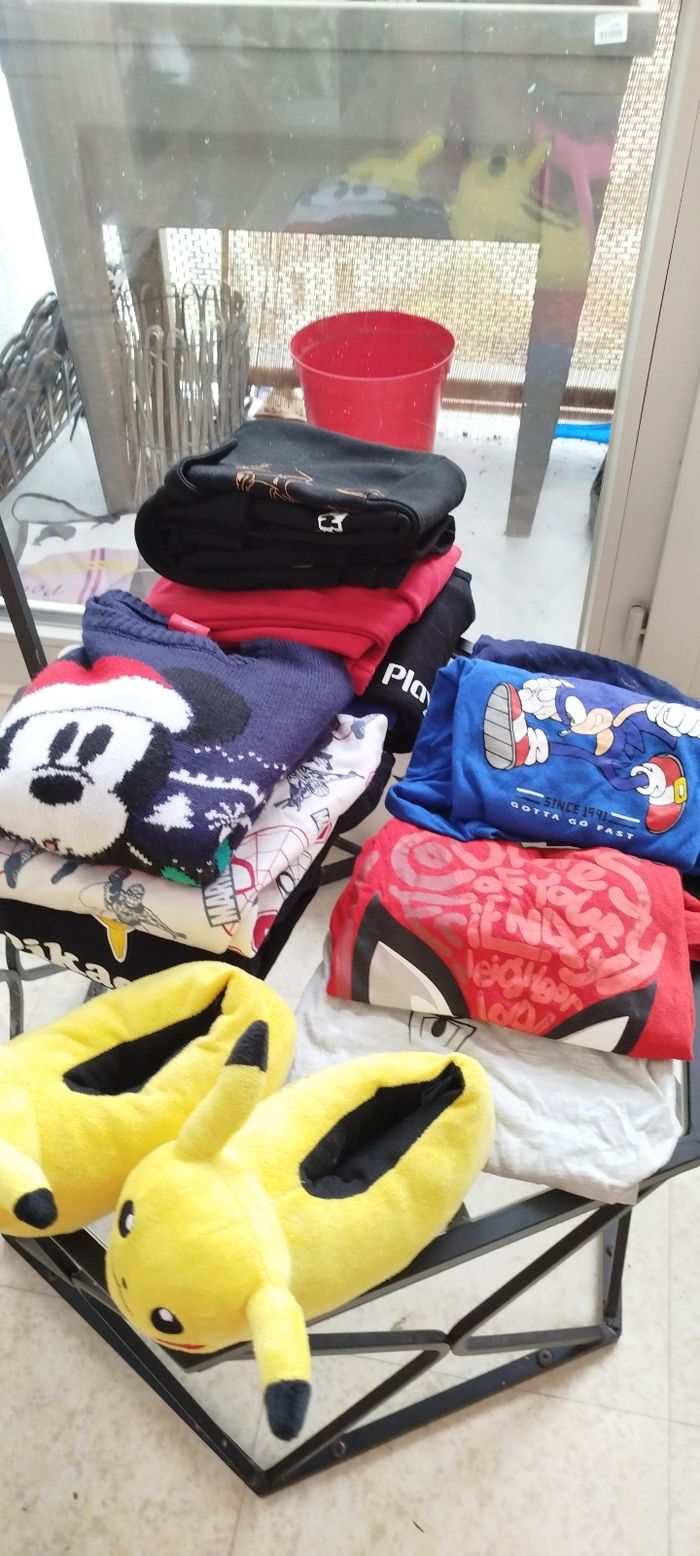 Lot pour enfants de 8/10 pas séparer ☺️ - photo numéro 5