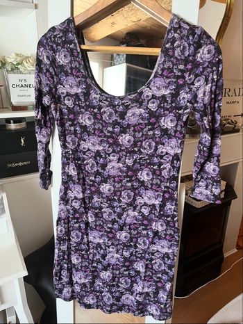 Robe courte moulante à fleurs lilas Mango T.L TBE 🪻