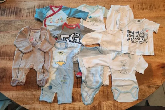 Lot de 10 vêtements naissance garçon