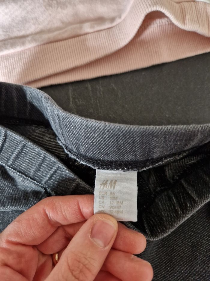 Ensemble H&m 🎀 12-18mois - photo numéro 2