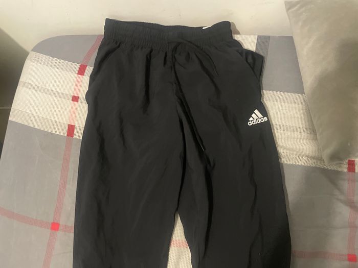 Bas adidas à vendre - photo numéro 2