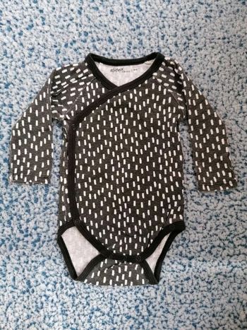 Bodie manches longues taille 9 mois