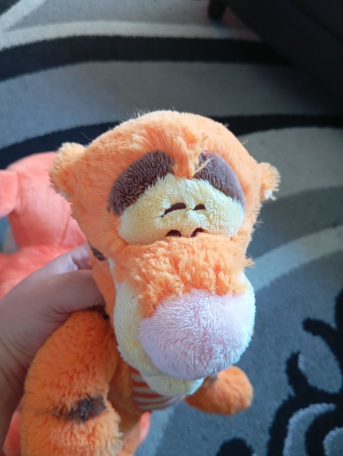 Lot peluche Tigrou. - photo numéro 4