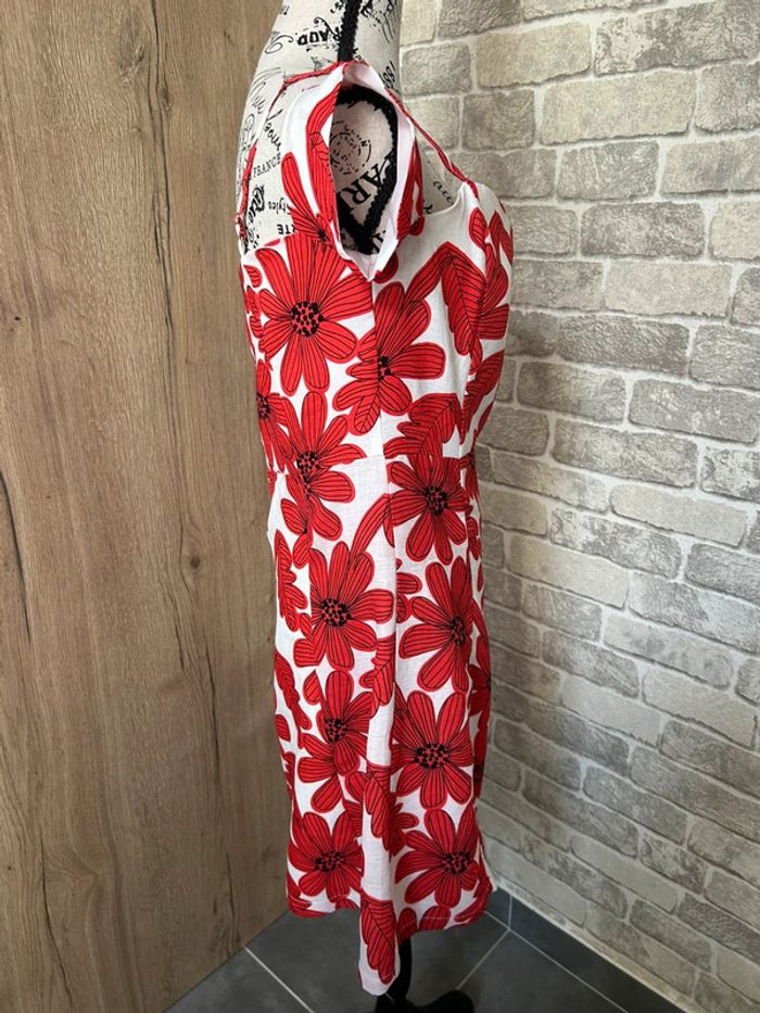 Robe blanche et rouge taille M - photo numéro 3