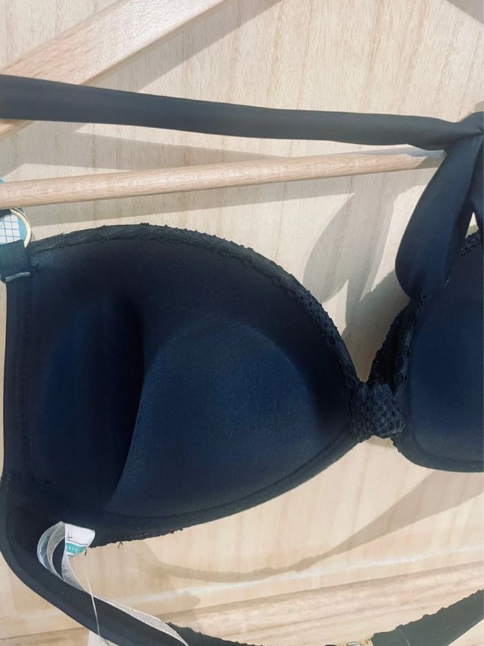 Haut de maillot de bain noir 95C – Super push-up neuf - photo numéro 11