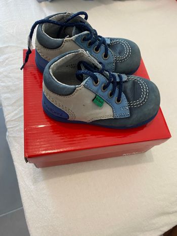 Chaussures kickers pointure 22