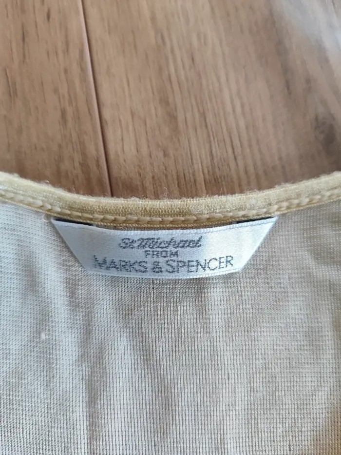 T-shirt Marks & Spencer Crème, Taille 40, Matière Douce - photo numéro 5