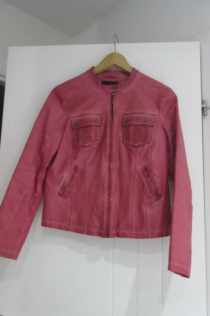 Veste simili