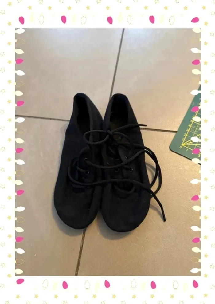 Chaussons de jazz 30 ? GM - photo numéro 2