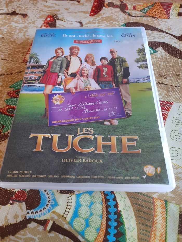 Dvd "  Les tuche"