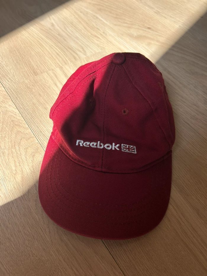 Casquette Vintage Reebok bordeaux – très bon état - photo numéro 2