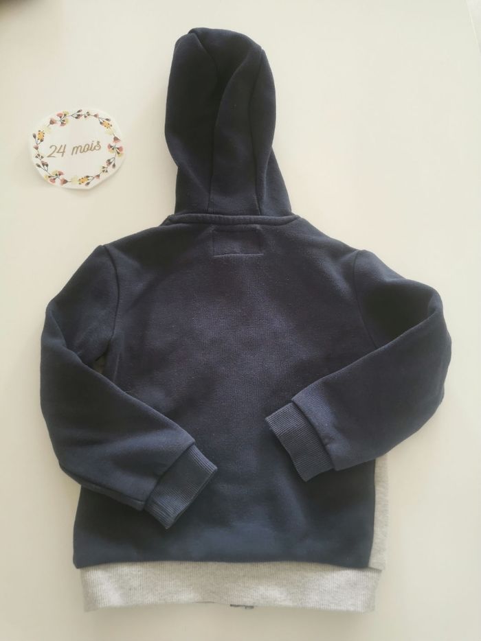 Lot de 2 sweats à capuche bébé garçon 24mois décathlon et vertbaudet - photo numéro 4
