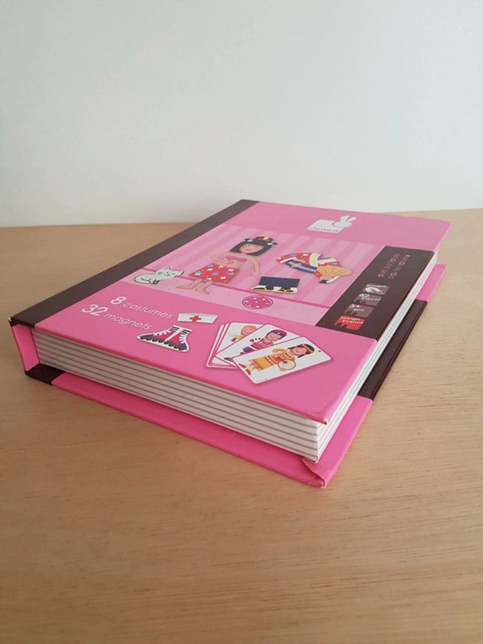 Janod jeu Magnetibook déguisements princesse et fée - photo numéro 13
