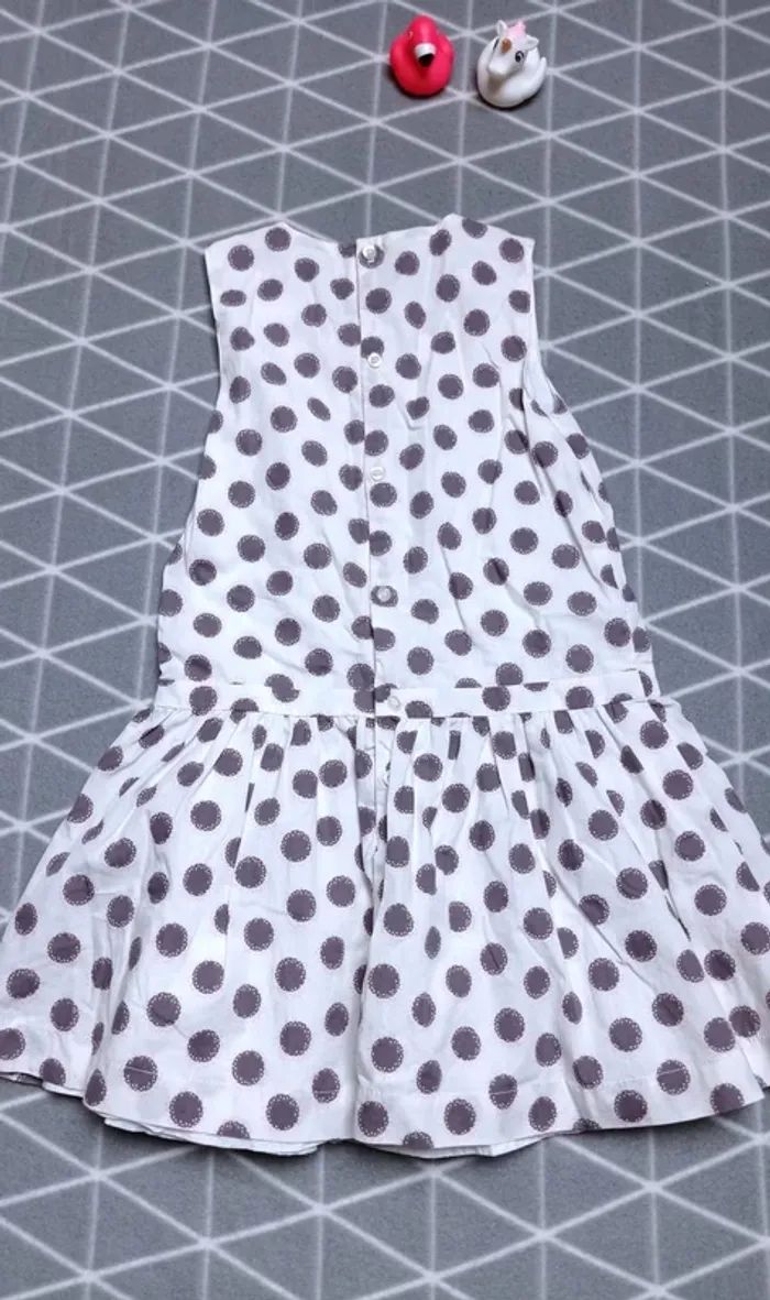 🦄 Robe, Okaïdi, 8 ans - photo numéro 3