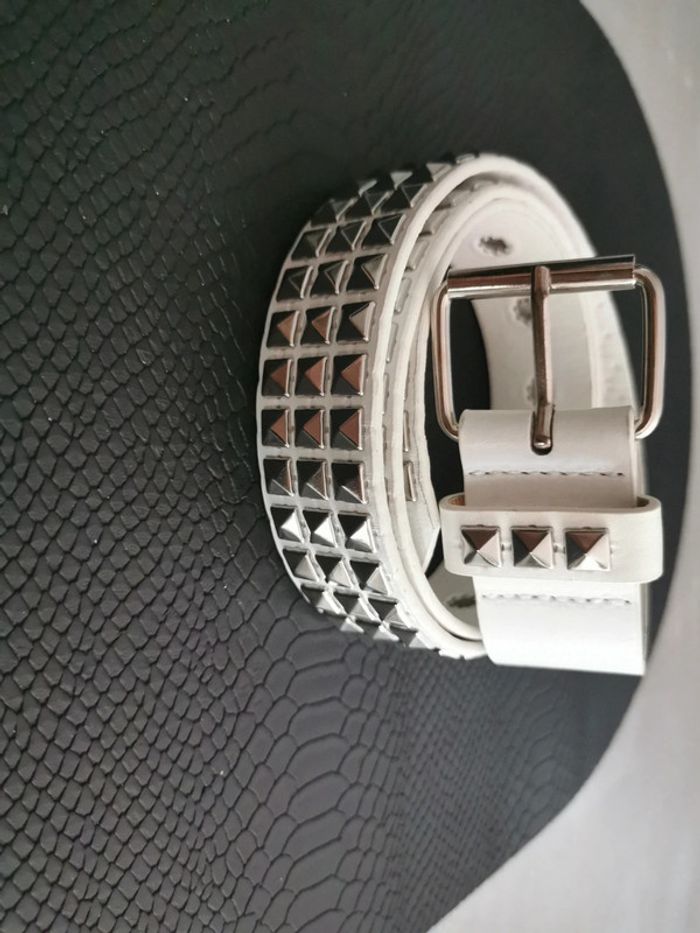 Ceinture style punk années 80 blanche - photo numéro 2