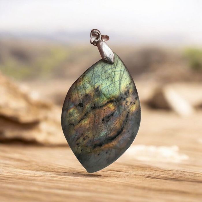 Pendentif labradorite, pierre de protection - photo numéro 2